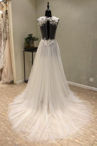 A-line V Neck Open Back Tulle Ivory Wedding Dresses with Appliques