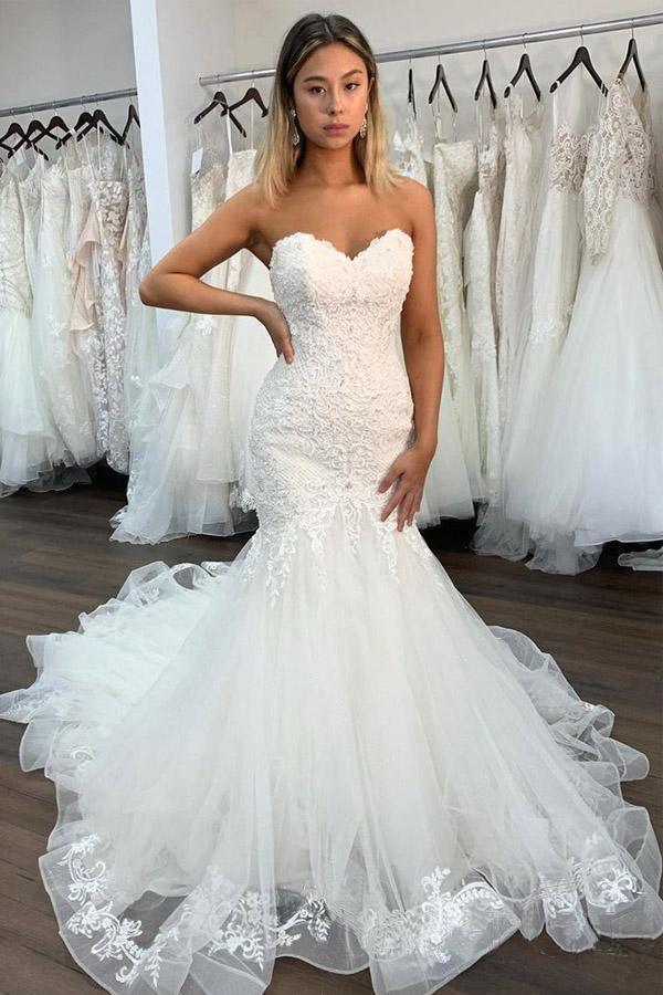 Top 5 Modern Wedding Dresses for Today's Bride - Pretty Happy Love - Wedding  Blog | Essense Designs Wedding Dresses