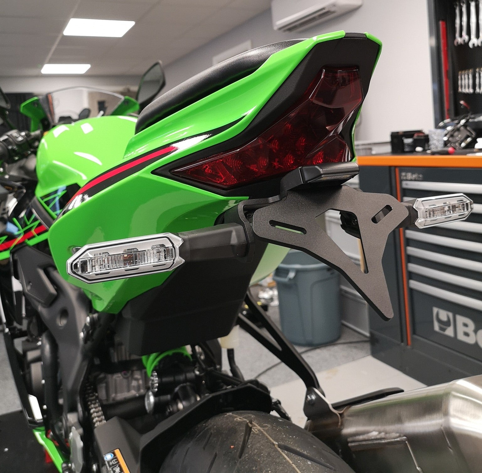 Kawasaki ZX-4R accessories available now – Evotech-Performance