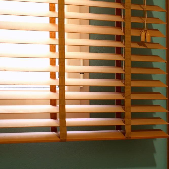 Fabric Venetian Or Wooden Blinds Which One Is Right For Me Blinds Hut