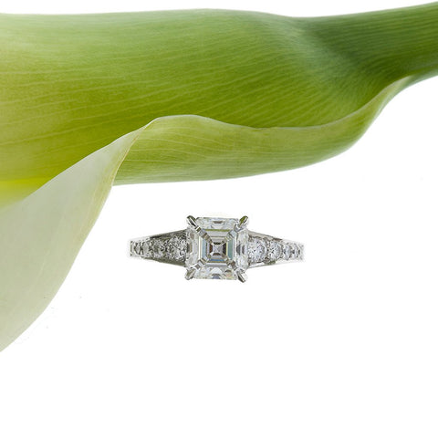 Graduated asscher cut diamond engagement ring