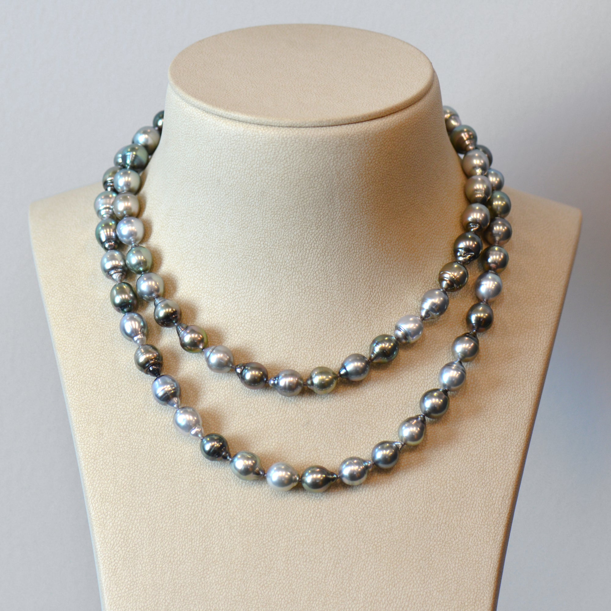 Tahitian Pearl Strand Necklace With 18K White Gold Clasp - Judith ...
