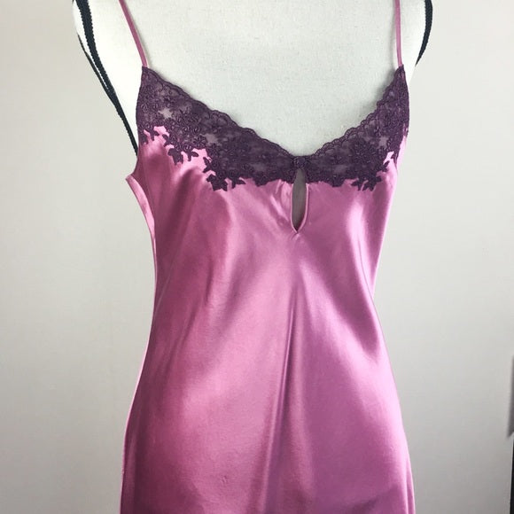 Victoria’s Secret Silk Lace Slip Lingerie Nightie – The Stand Alone