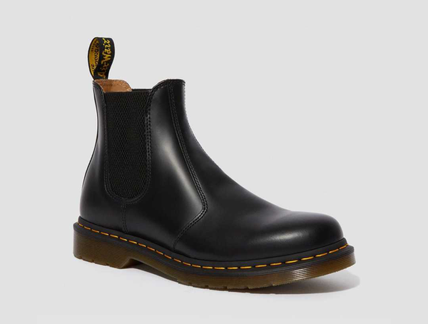 dr marten 2976 chelsea boot