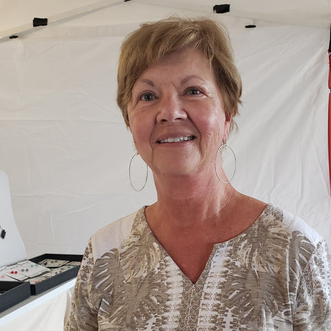 Event customer stops by our popup to get her Eliza Hoop Earrings