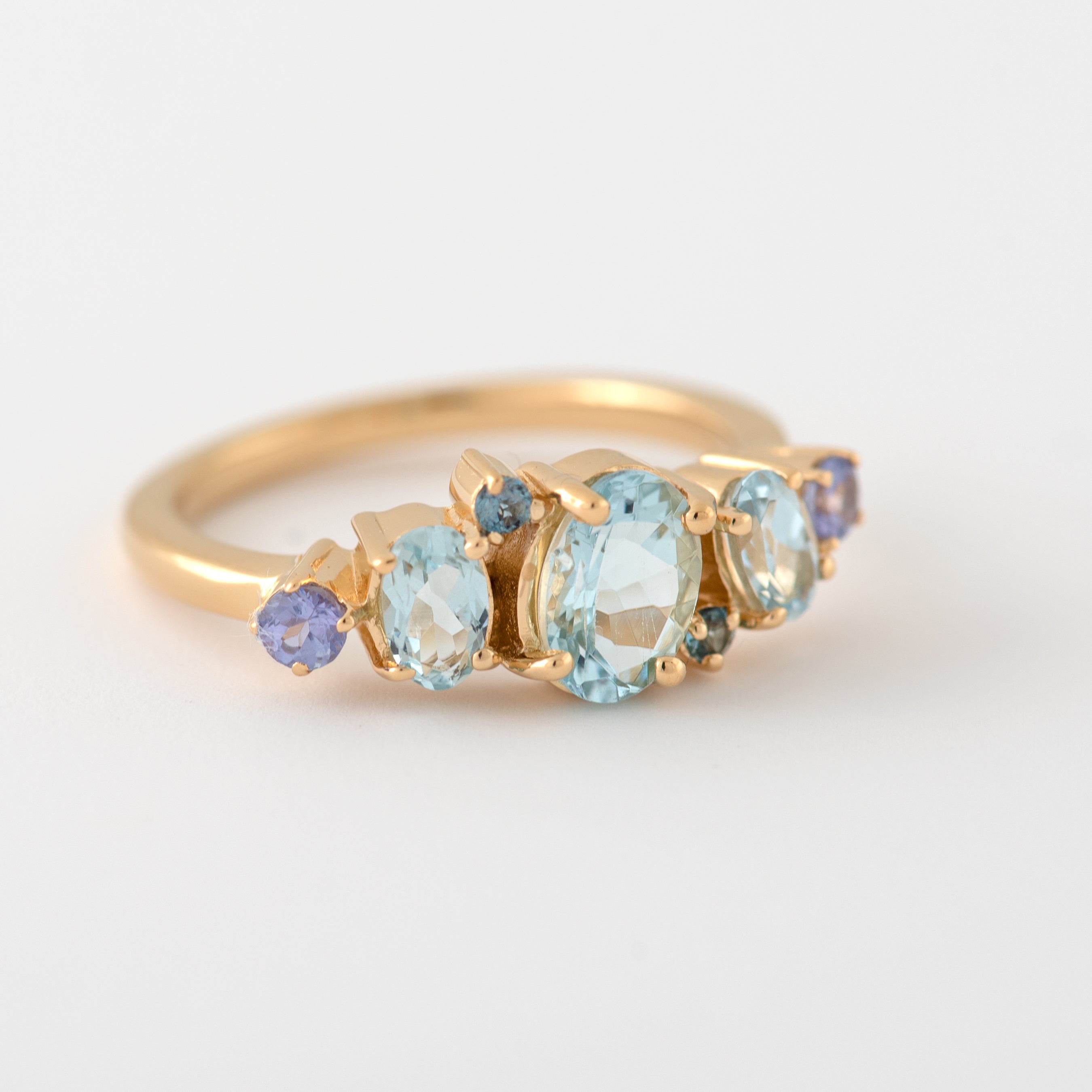 Aquamarine, London Blue Topaz, and Tanzanite Gold Cluster Band Londyn ...