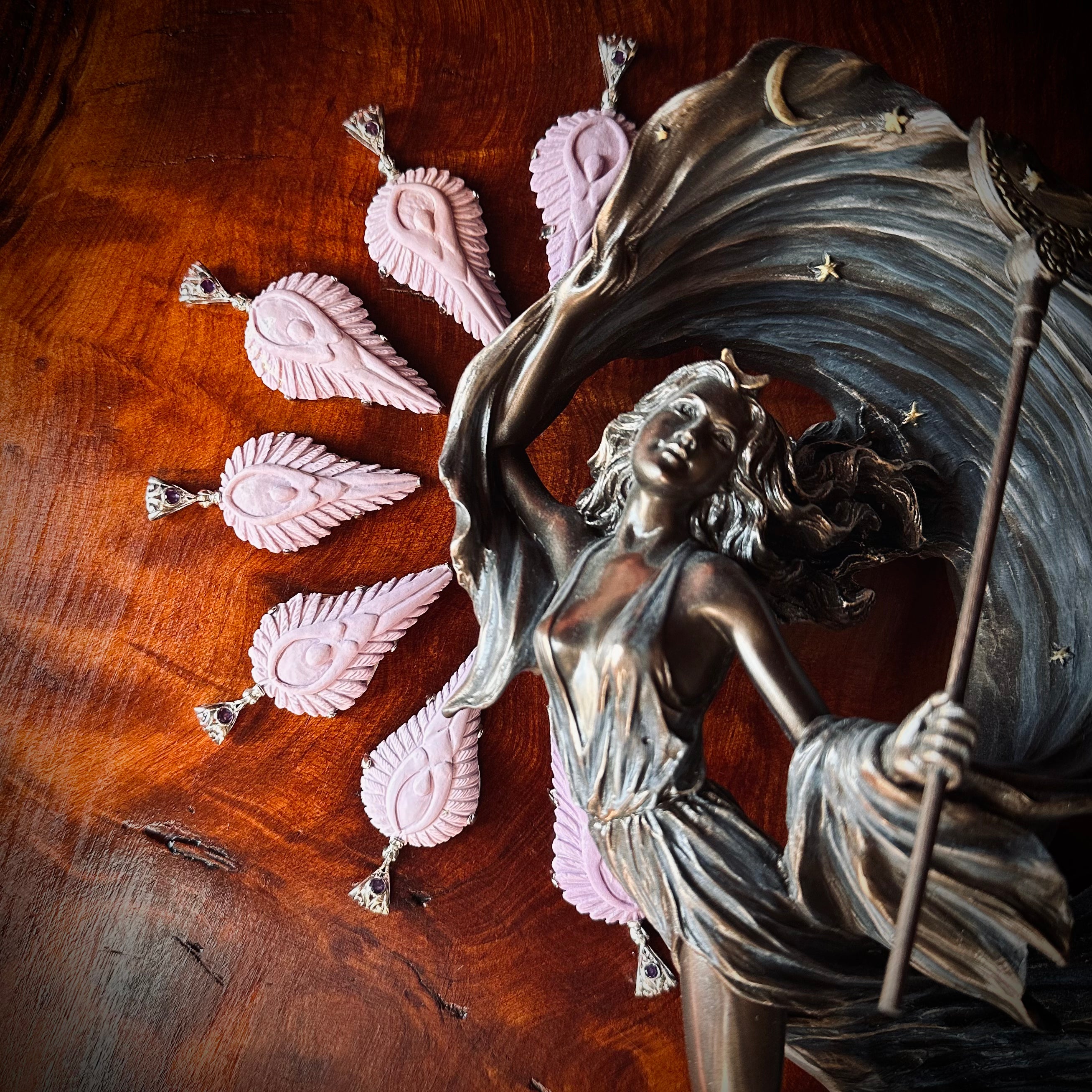 Carved Phosphosiderite Goddess w Amethyst Pendant (.925)