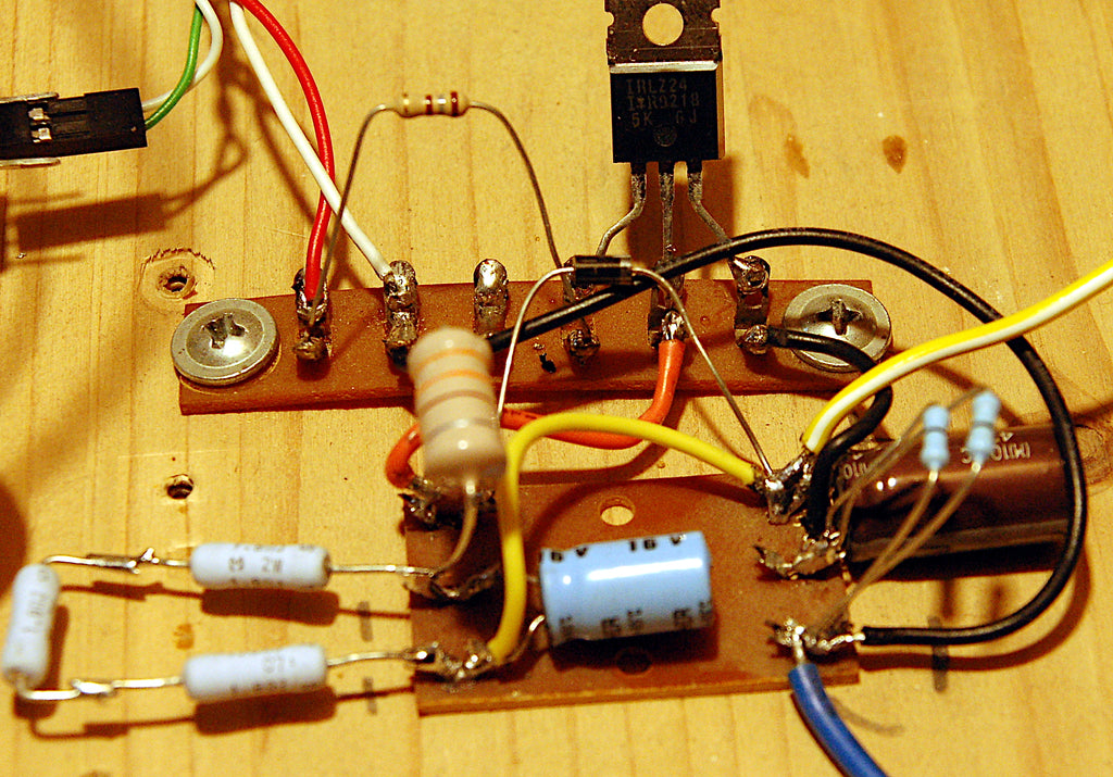 Abbildung 6: Buck Converter - Aufbau mit Kontaktleisten