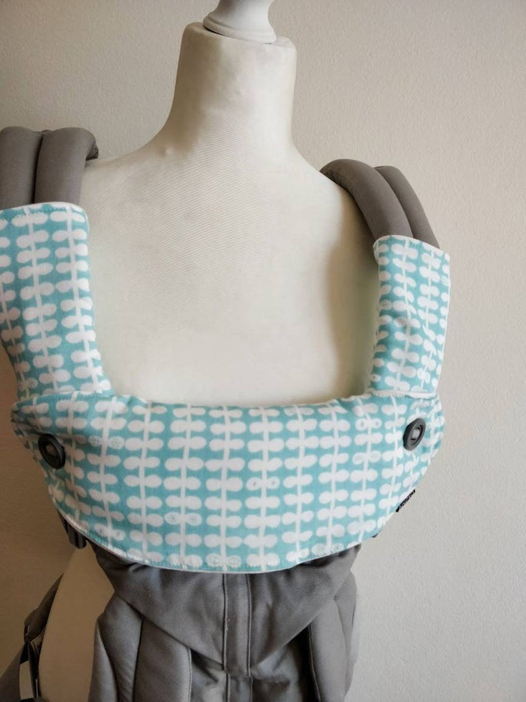 ergobaby drool bib