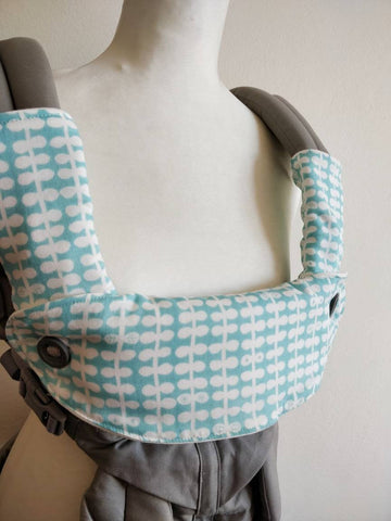 ergobaby drool bib