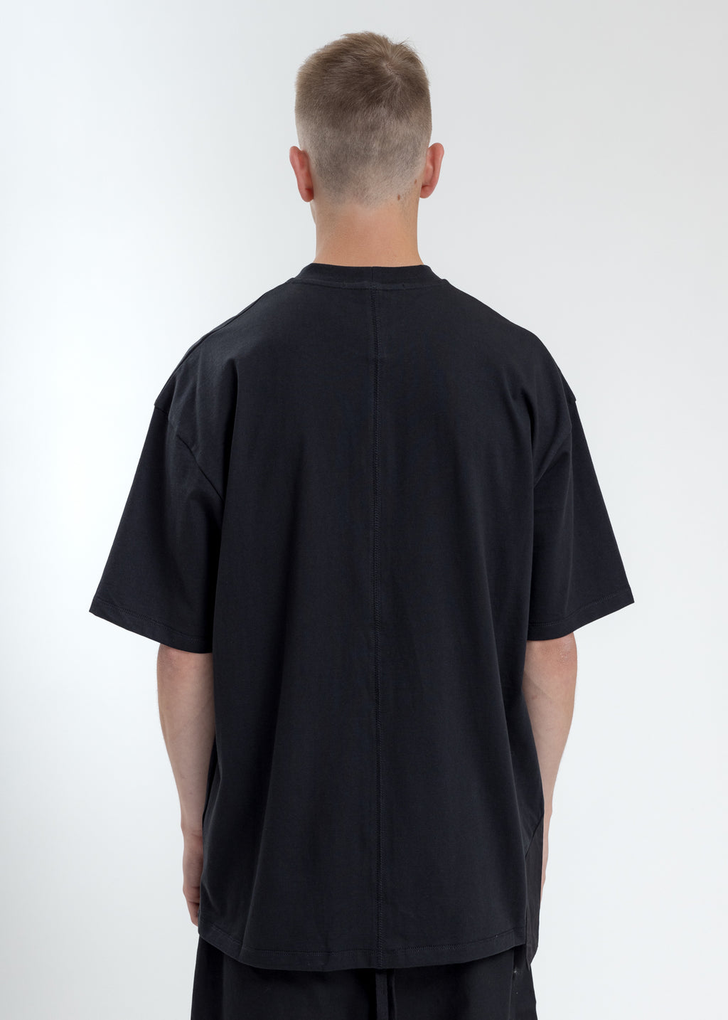 Download 017 Shop | Komakino Black Loose Fit T-Shirt With Nylon Pocket