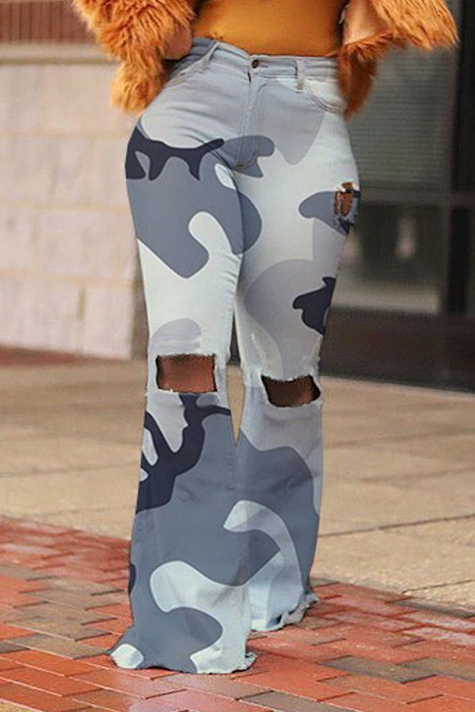 camouflage flare pants