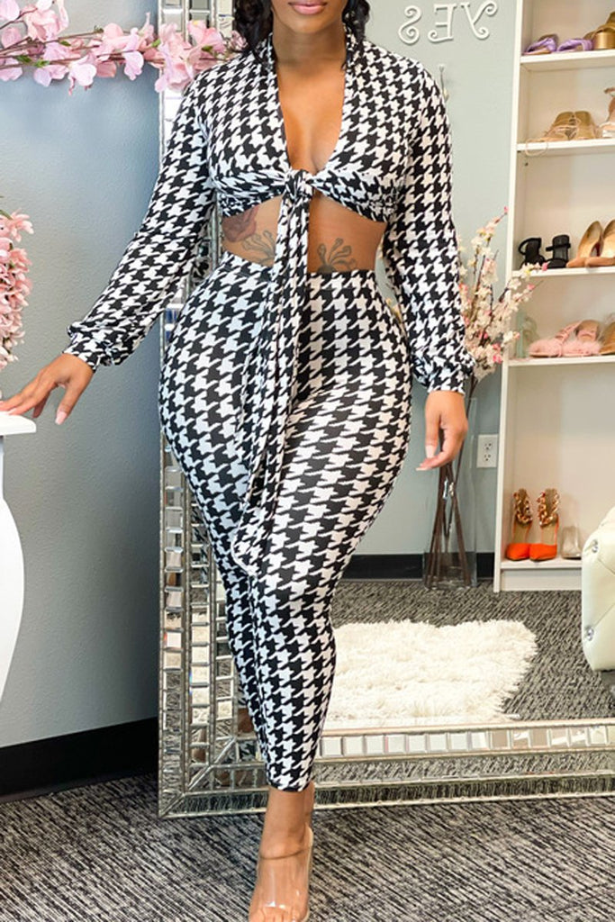 Houndstooth Print Strapped Plus Size Two Piece Sets