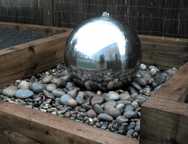 Dandy's Pebbles Water Feature