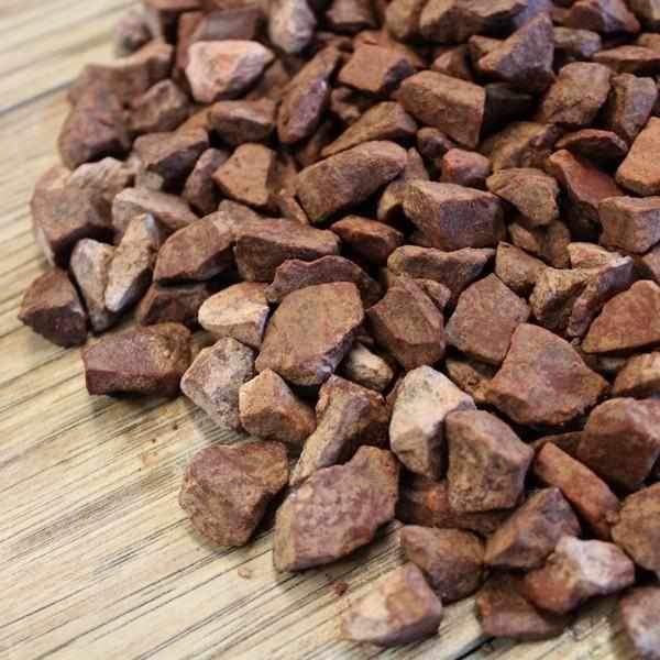 red stone chippings bulk bag