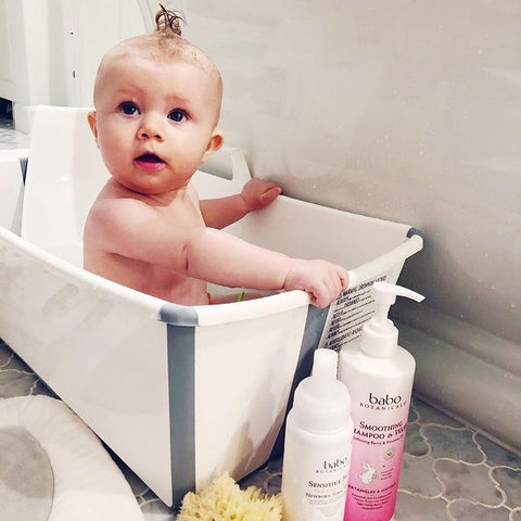 Baby hair sticking up during bath time