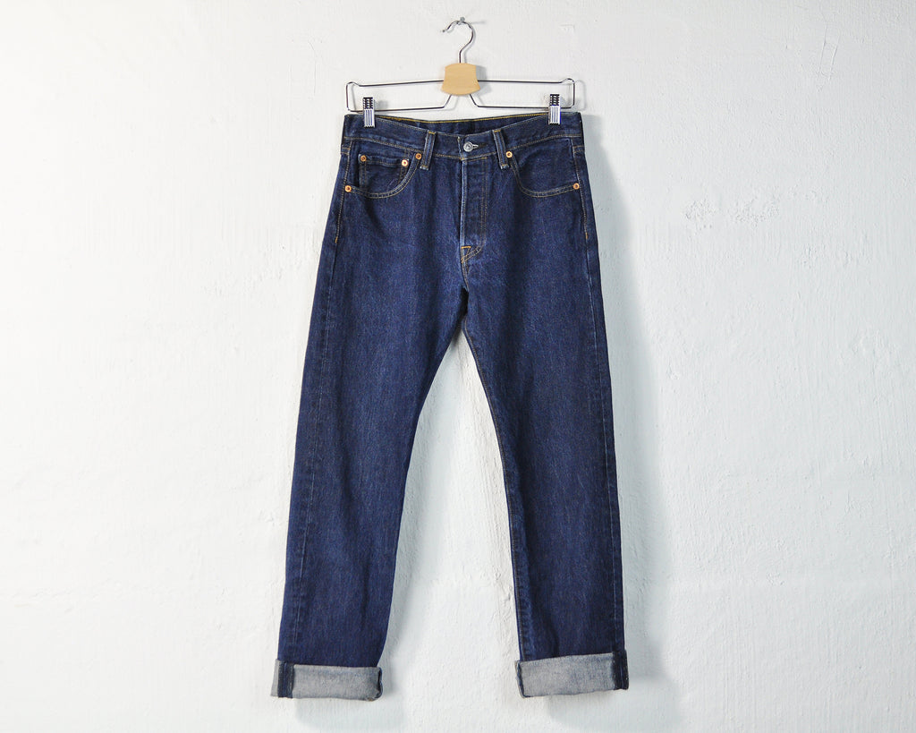 dark wash levi's 501