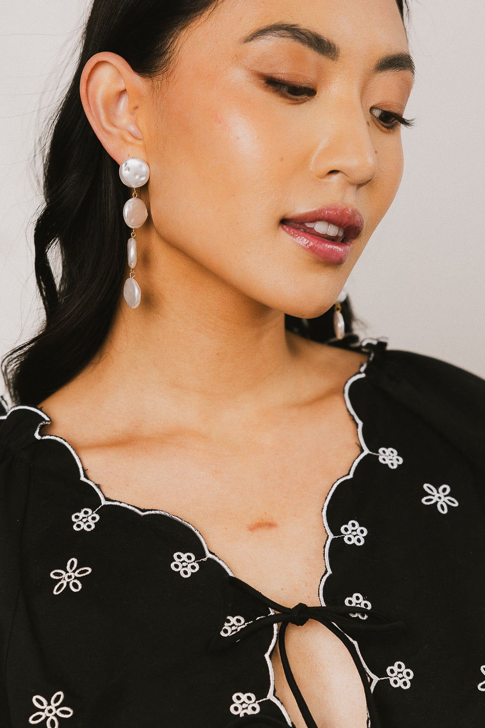 Arya Pearl Earrings