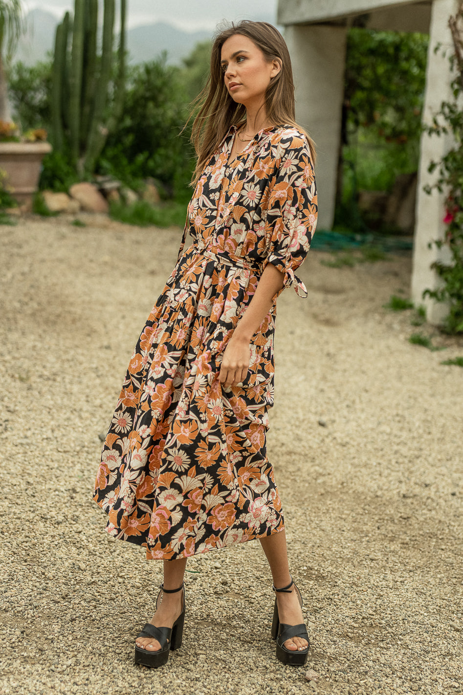 Image of Kinsley Floral Midi Dress - FINAL SALE