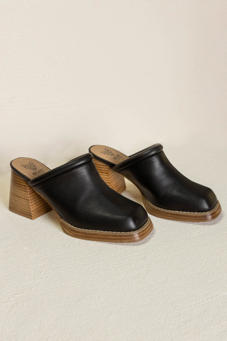 Francesca Heeled Mules in Black - FINAL SALE | böhme