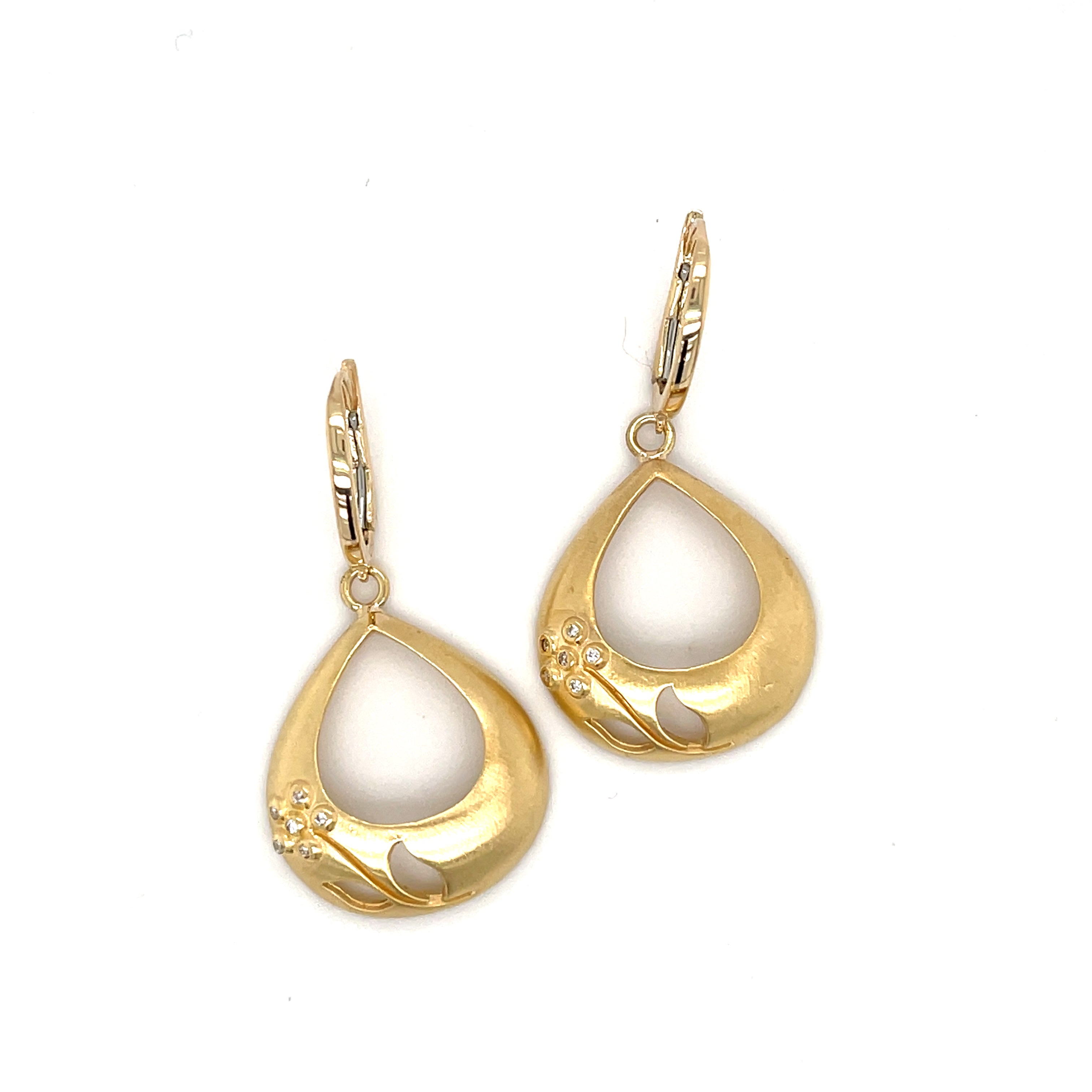 Garden Diamond Drop Earrings in 18k Gold