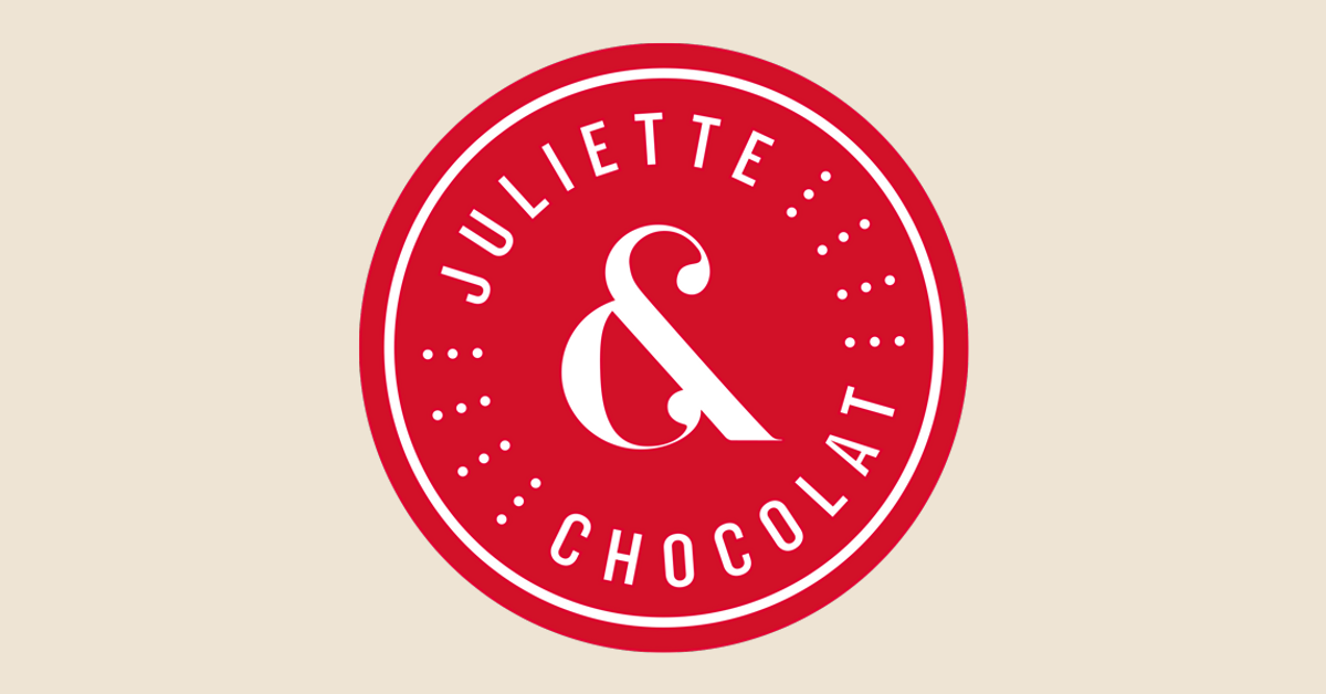 Juliette & Chocolat - Quelle fondue préférez-vous ? La fondue gourmande  Juliette & Chocolat avec des gaufres, brownies et marshmallows ? Ou la  fondue fruitée avec des fraises, bananes, ananas, oranges, pommes