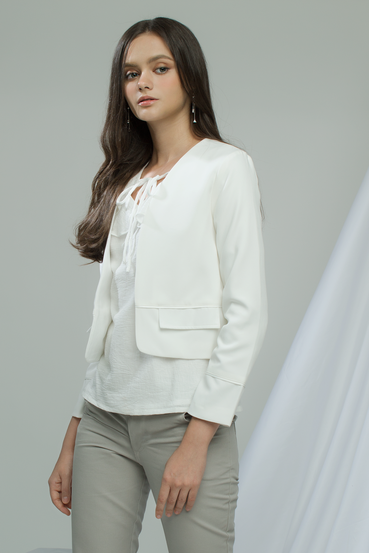 Cropped Piping Blazer