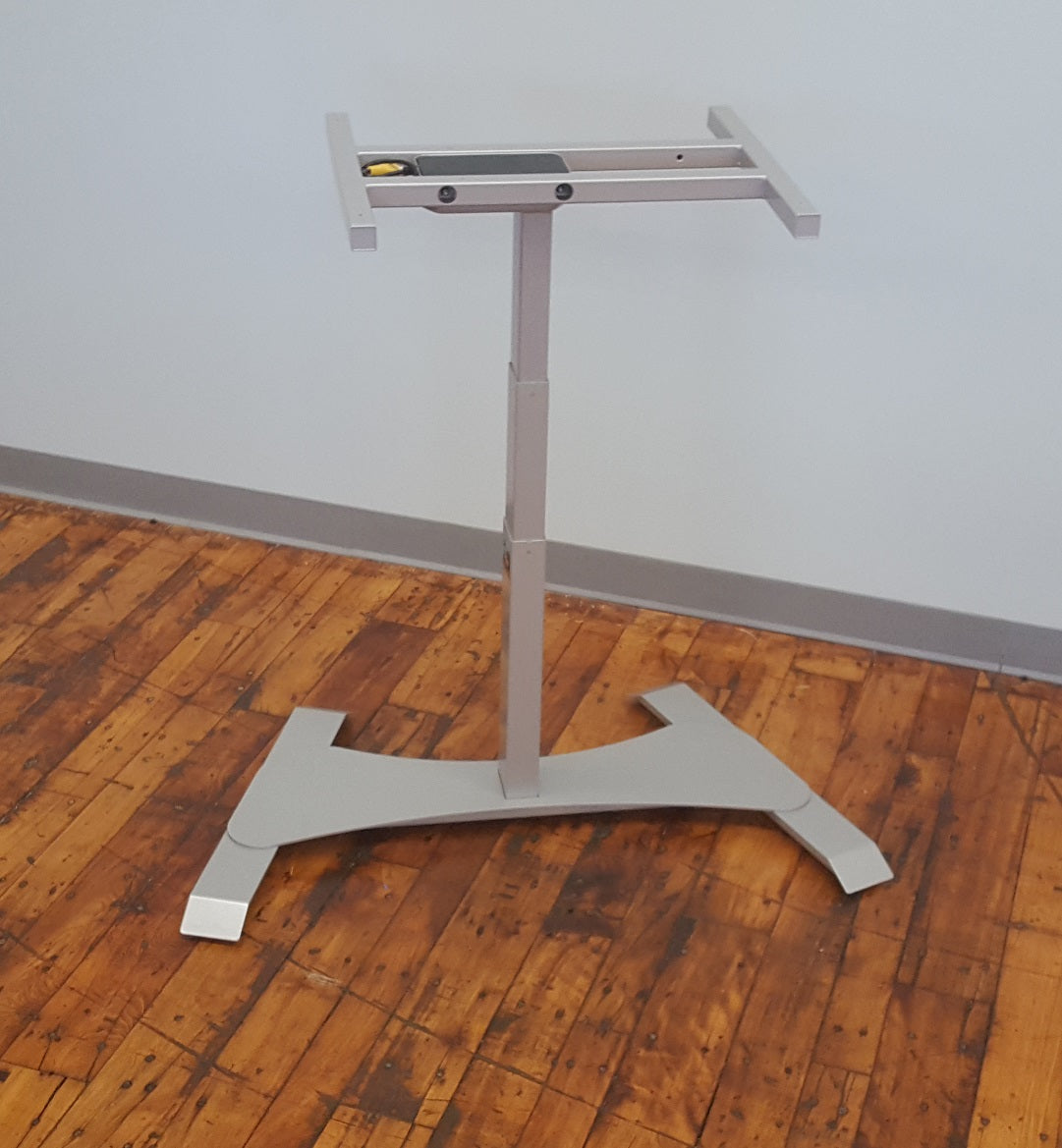 https://cdn.shopify.com/s/files/1/1516/6034/products/LD1_sil_newframe_stand.jpg?v=1601389176