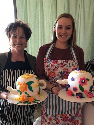 Teapot Cake Class