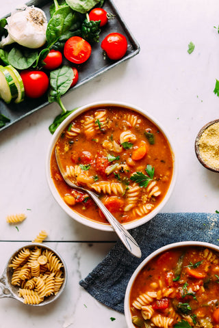 https://cdn.shopify.com/s/files/1/1517/2462/files/PERFECT-1-Pot-Vegan-Minestrone-Vegetables-beans-pasta-SO-delicious-and-healthy-minestrone-soup-recipe-vegan-glutenfree-minimalistbaker-5_480x480.jpg?v=1611768044