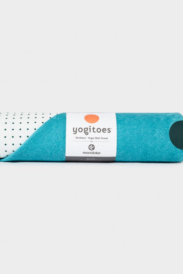 MANDUKA // YOGITOES SKIDLESS MAT TOWEL - PEACOCK