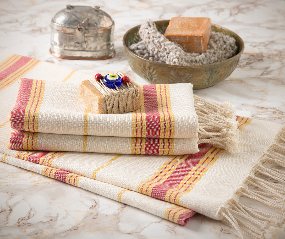 Как стирать кухонные полотенца. Турецкие полотенца для стола. Турецкие полотенца полосатые. Пештемаль. Полотенце пештемаль с ракушками.