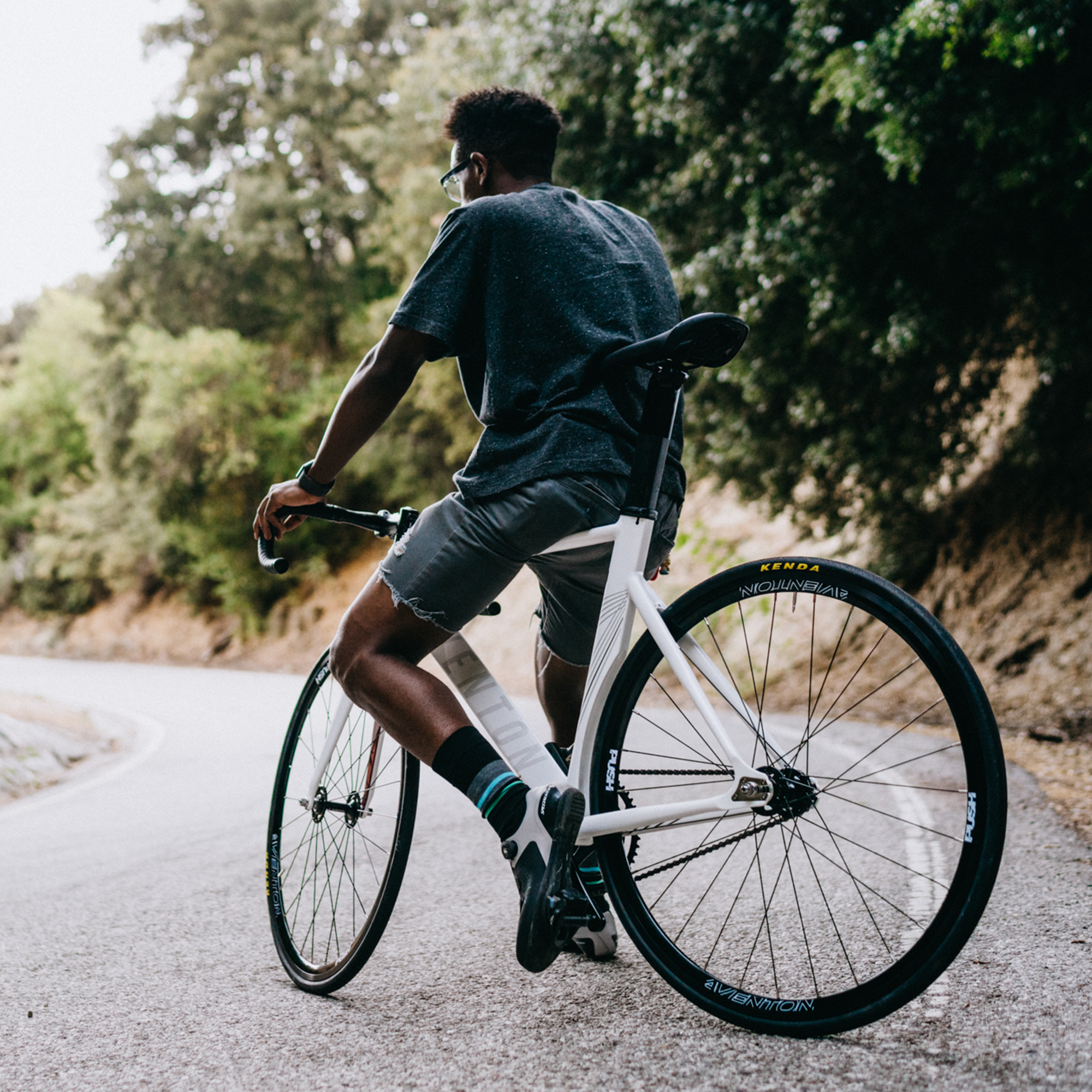 aventon single speed