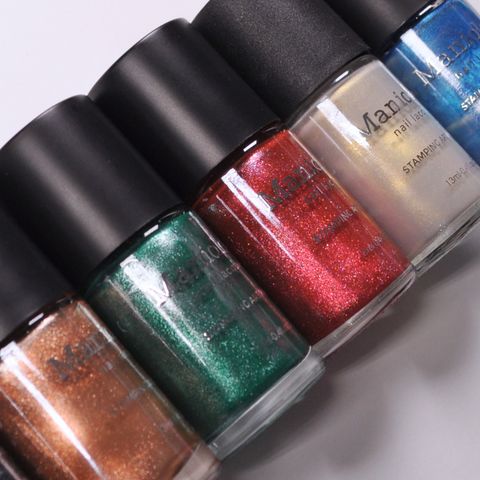 Holiday inspired palette for a Christmas nail polish set from Maniology