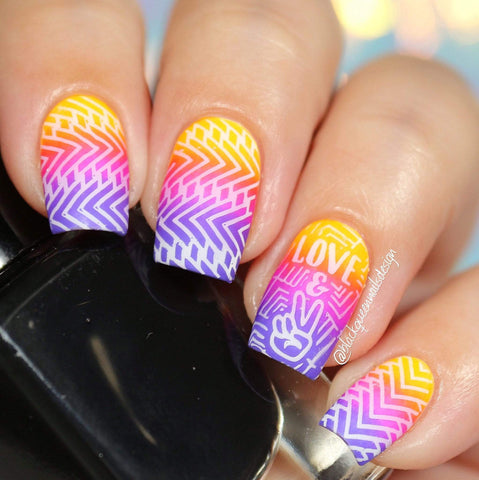 Vibrant purple nails for outdoor music festivals