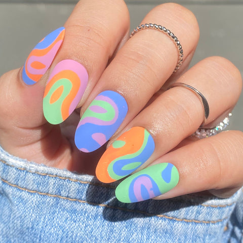 Psychedelic Swirls: Retro Nail Design For a Totally Groovy Vibe