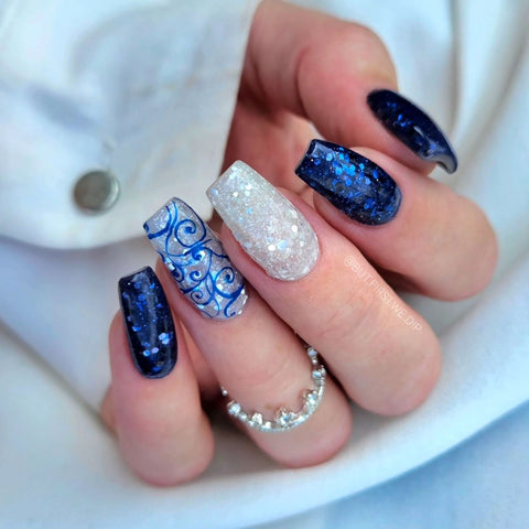 Winter Glam Nails (Gorgeous Glitter Mix Manicure): Winter Nail Ideas / Winter Manicure