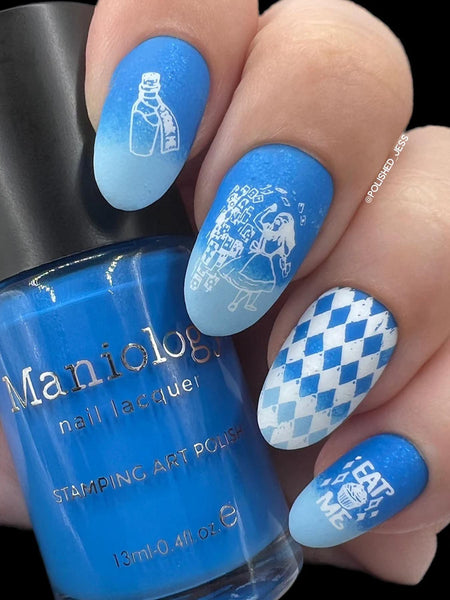 alice blue nail art from maniology tip glitter trend fingers tips boring gold cute cool classic shape gold summer space tip ideas space gold classic cool