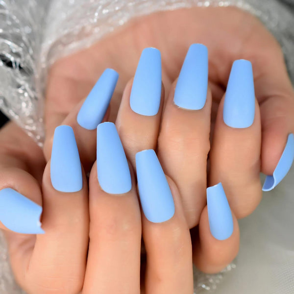 Nail Looks That Are Popular and Going Out This Summer