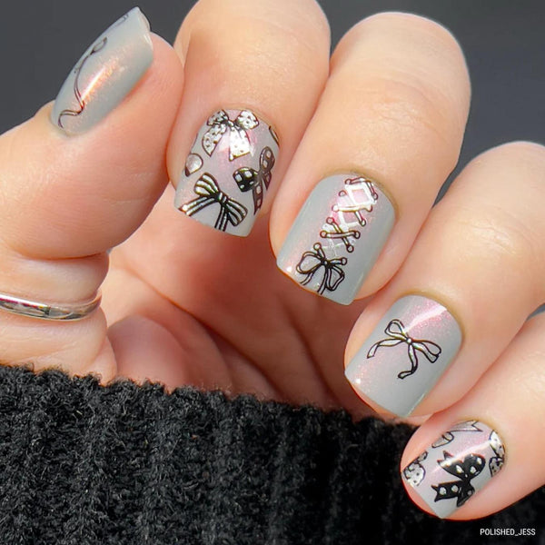 10 Elegant Acrylic Nail Art Designs for a Special Occasion