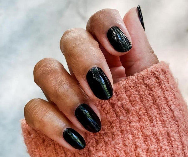 9 Trending Dark Nail Colors to Inspire Your Cold-Weather Manicures - Yahoo  Sports