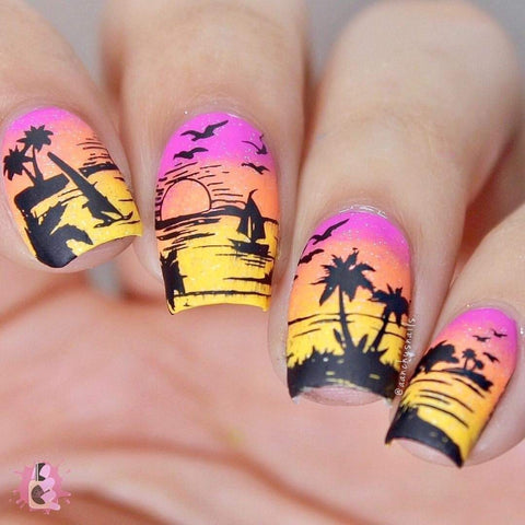 Sunkissed yellow nails for sunset sailing