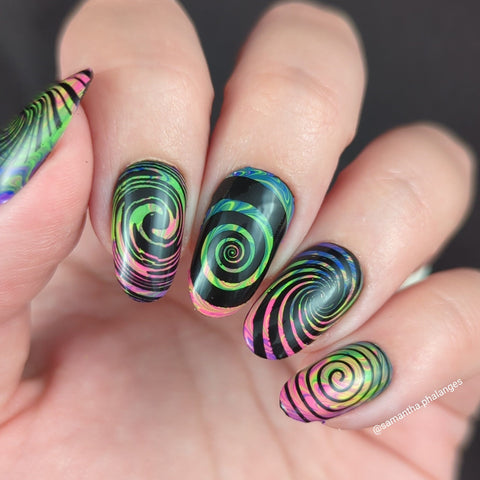Trippy Spiral Nails: Funky and Hippie Festival Nails To Rock Your Summer Fest Look