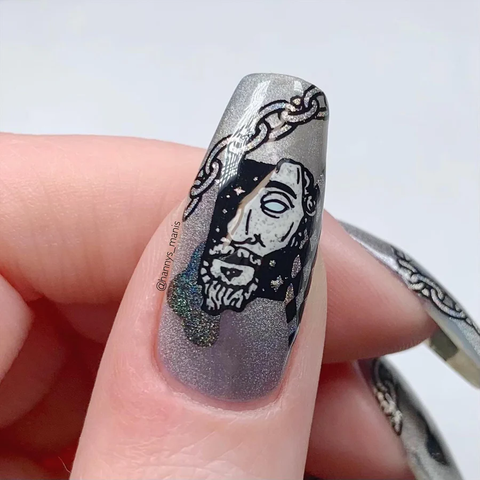 Nail ideas for italy like this roman statue manicure