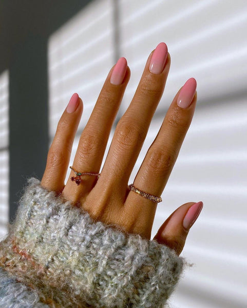 pink ombre short nails