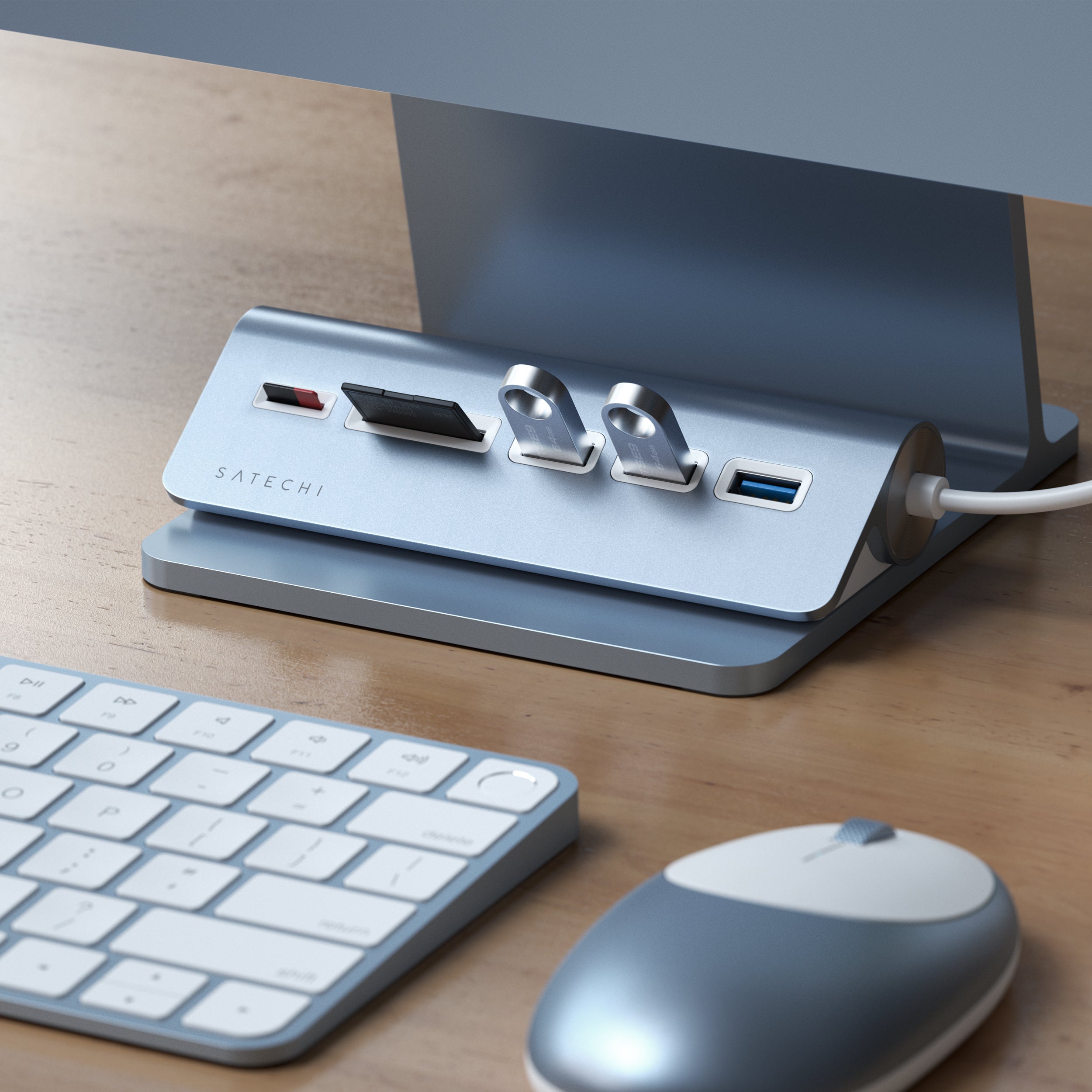 The USB-C Combo Hub for Desktop allows you to connect all your standard USB devices to your Type-C smartphone, tablet or laptop. Whether it’s a USB thumb drive, external HDD or SD card, quickly transfer large files, download movies and backup your computer with USB 3.0 speeds of up to 5 Gbps. Not to mention, its sleek and metallic design looks great on any desk or workspace. 