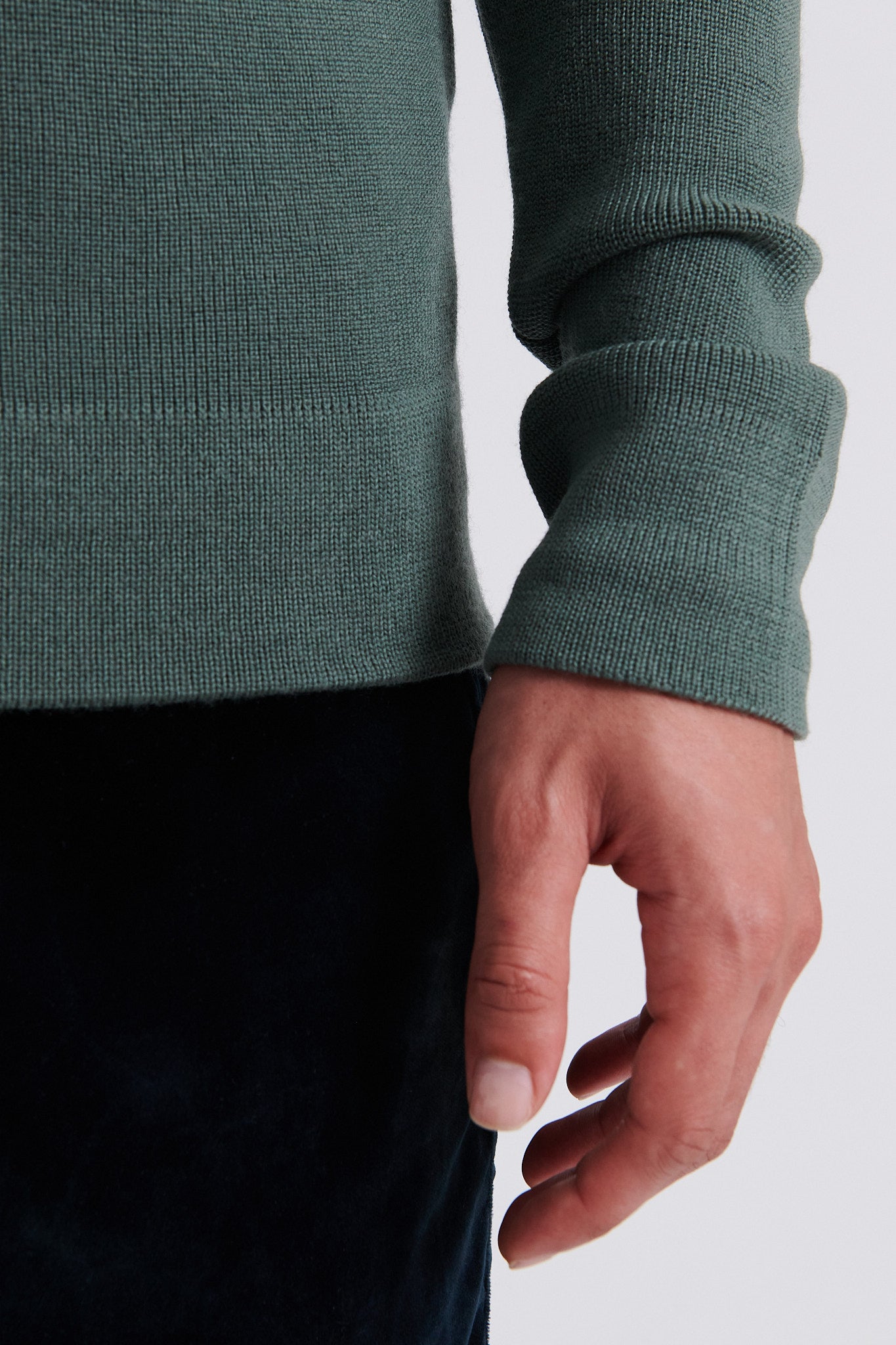 560C2 Full Rib Wool Crew Neck Knit Sweater - Sage