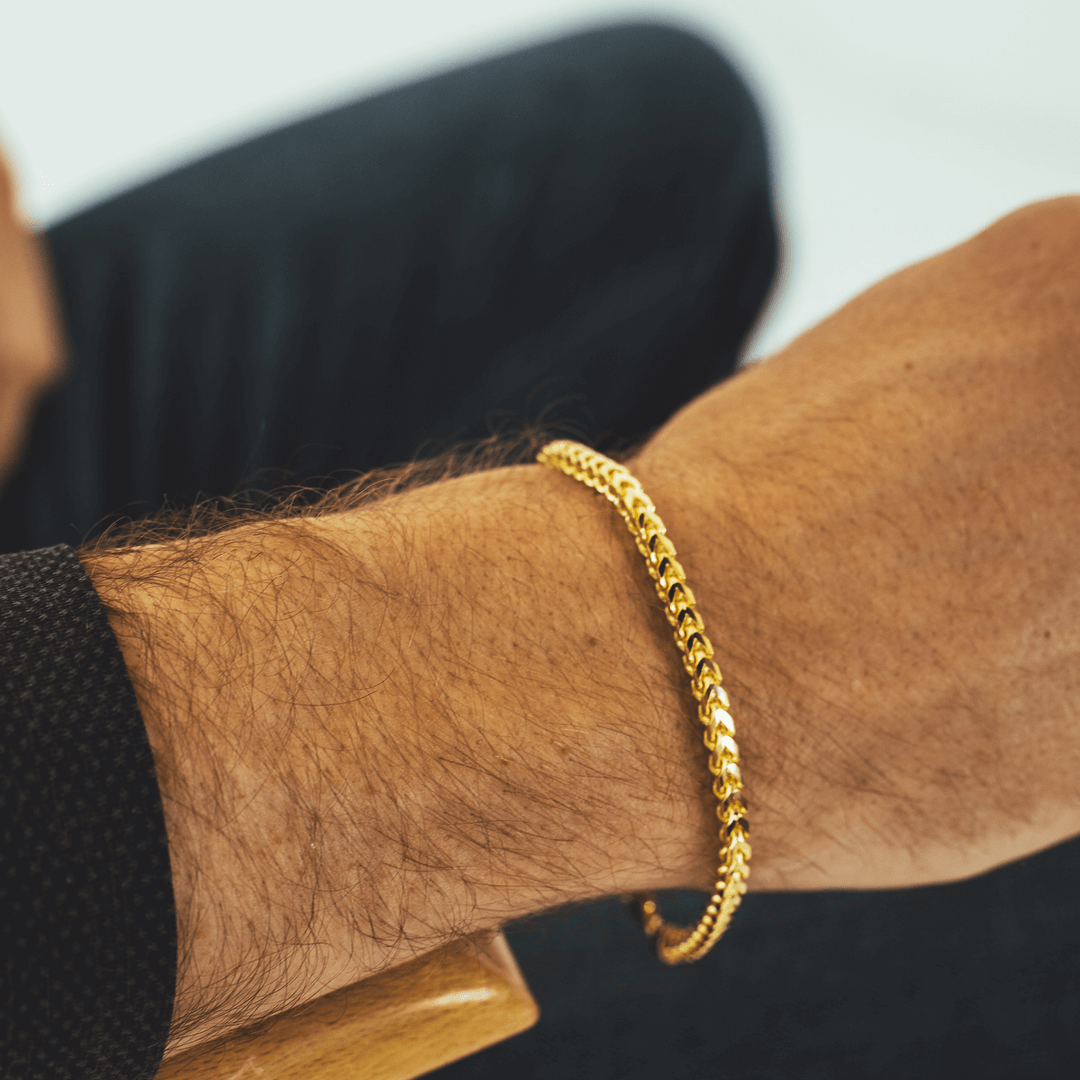 Curb - 9ct Gold Baby Bracelet | Free Engraving – Gear Jewellers