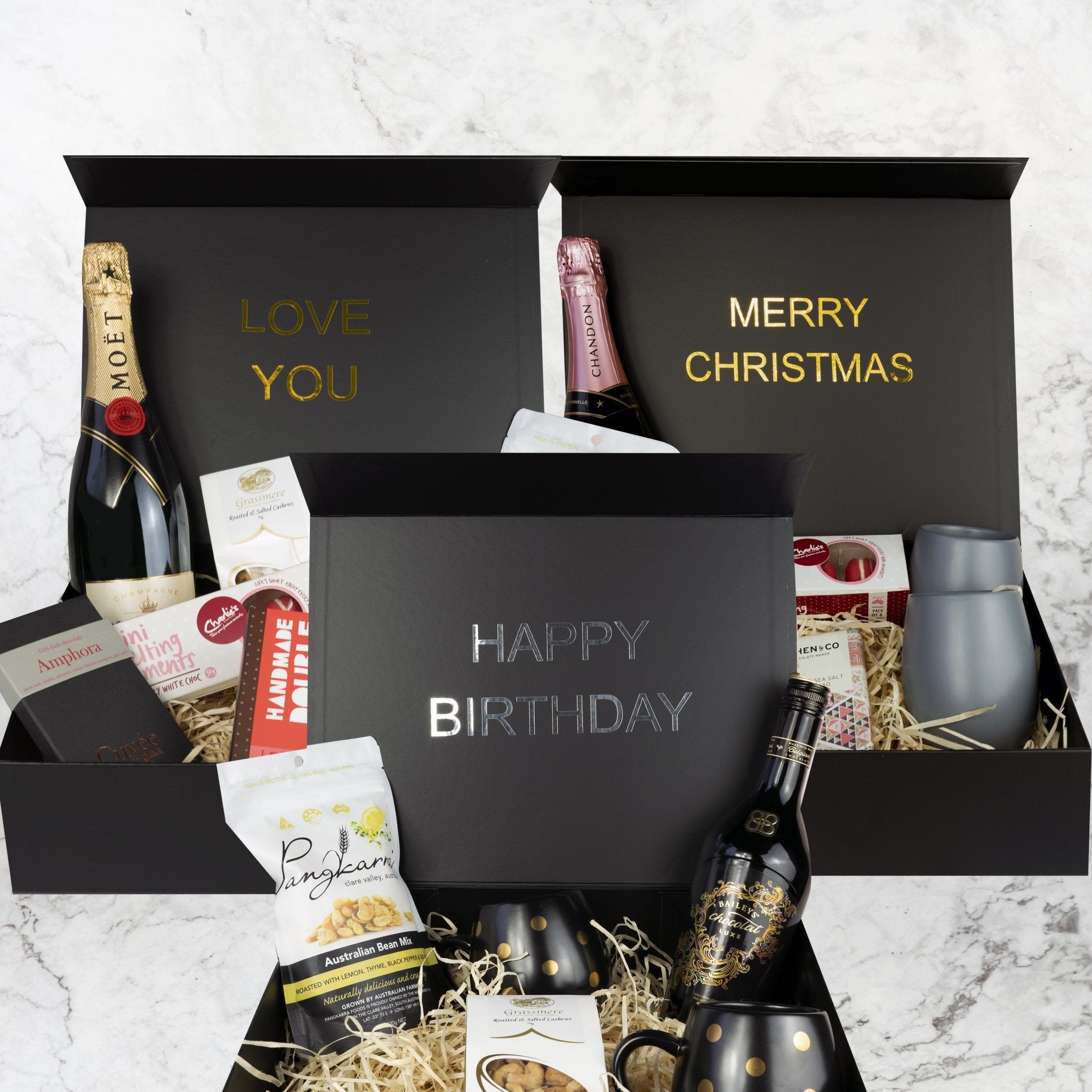 Whiskey on the rocks gift hamper - in a matte black personalised luxury