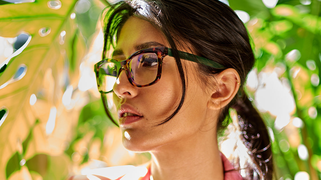 Reading glasses for women: how to buy the best pair?